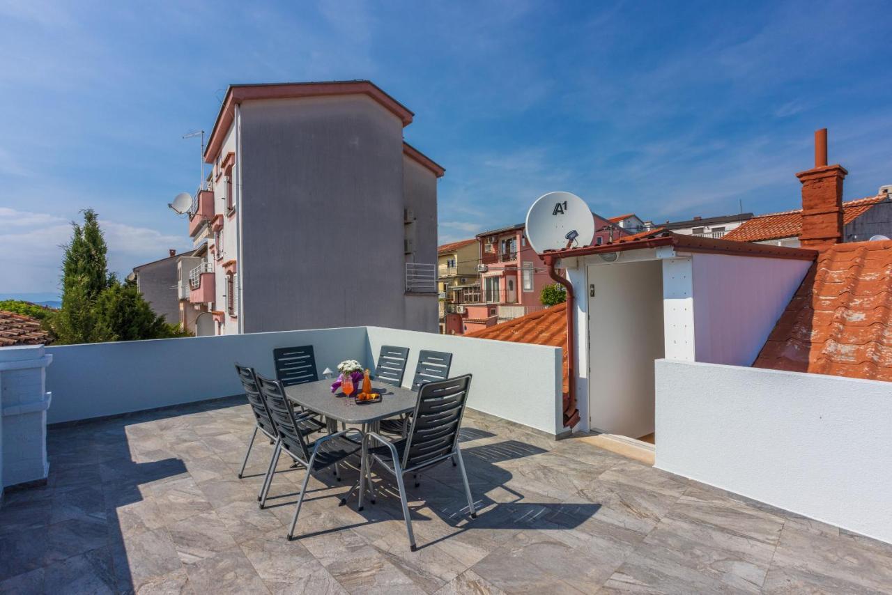 Apartment Robert Crikvenica Exterior photo